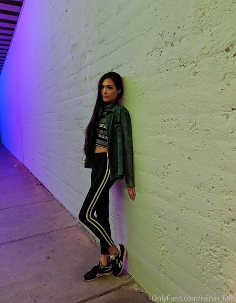 rainin falls onlyfans pics nude