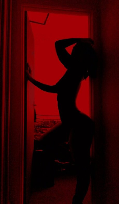 egirlshadowx  glimpse