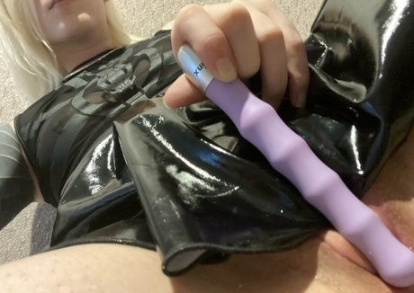 trincyboid onlyfans topless