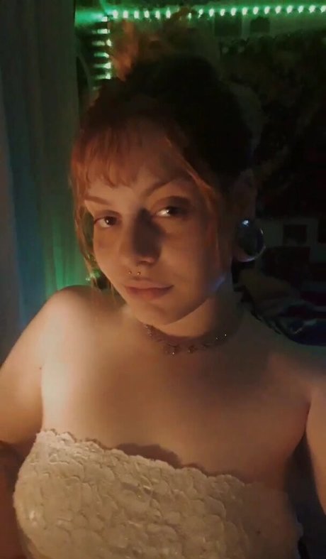 Luma Ferrari onlyfans leakd