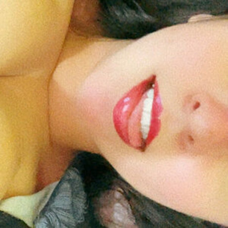 sahoudiini onlyfans nude content