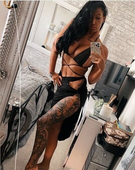 Siobhan Ward nude leak onlyfans