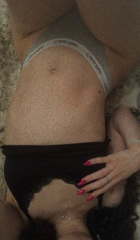 Celiaasalazarr onlyfans nudes leak