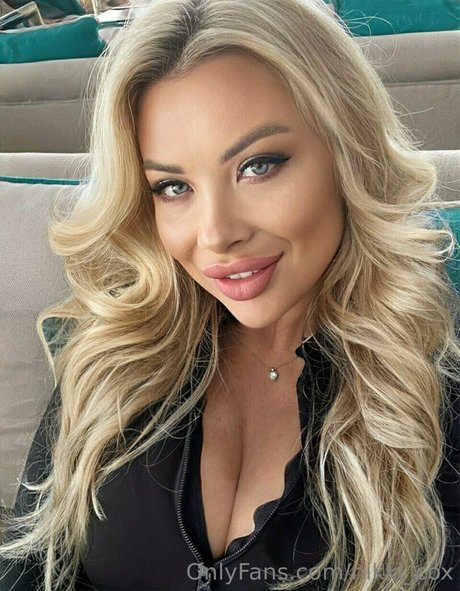 milf orgy onlyfans top candids