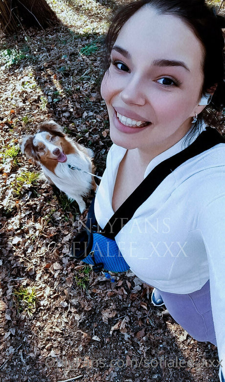 young amateur onlyfans top image