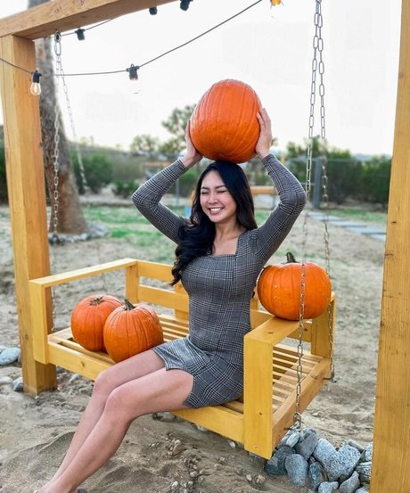 Vivian Yu onlyfans nude photos