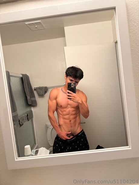 U51104204 onlyfans desnuda