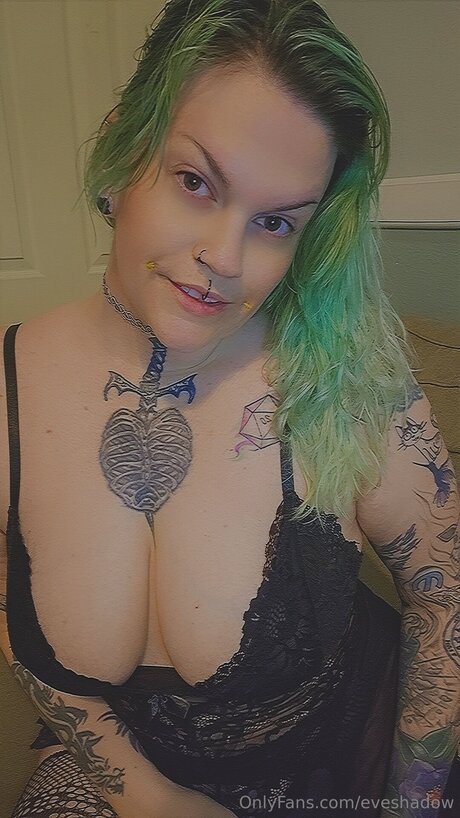 Eveshadow nude onlyfans pics