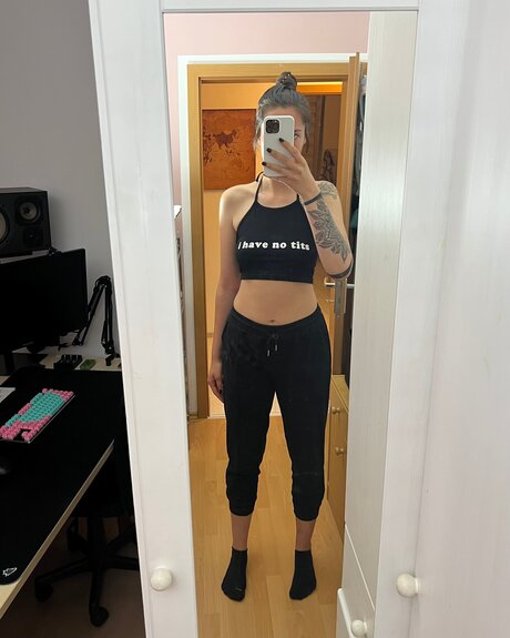 Nexinyx onlyfans creator