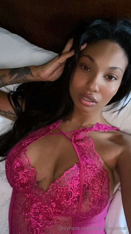 Lindasteadman onlyfans explicit content