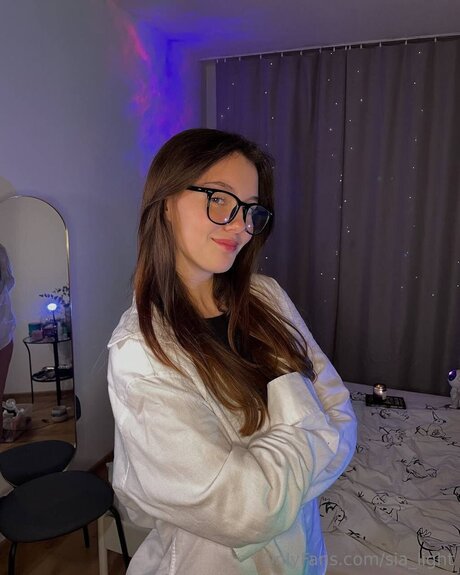 Sia Light nude only fans