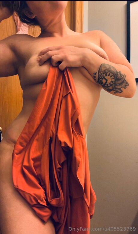U405523769 naked onlyfans leak