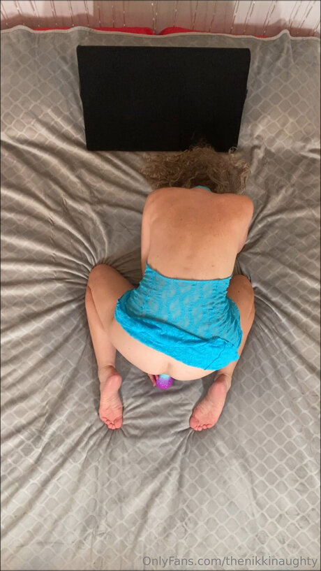 Thenikkinaughty topless onlyfans