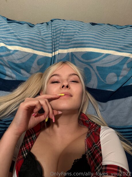 Ally Loves You2022 onlyfans porn leaked