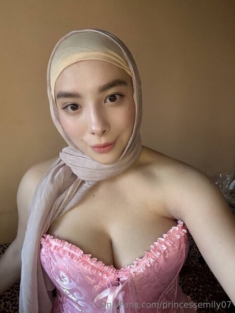 Princessemily07 onlyfans leak