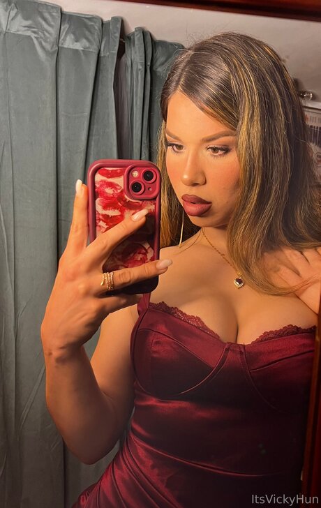 Itsvickyhun nude onlyfans pics