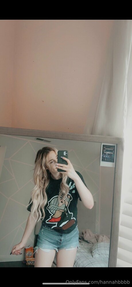 Hannahbbbb onlyfans striptease