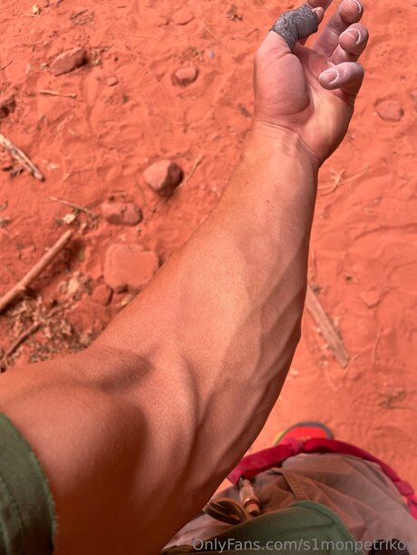 S1monpetrikov onlyfans leaks