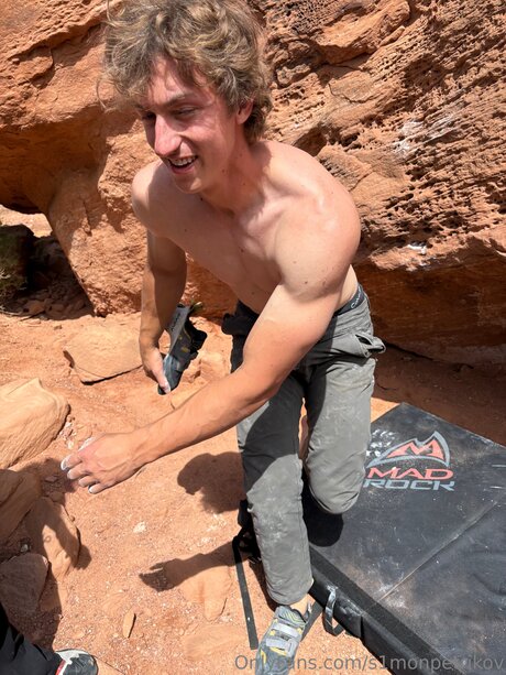 S1monpetrikov porn only fans