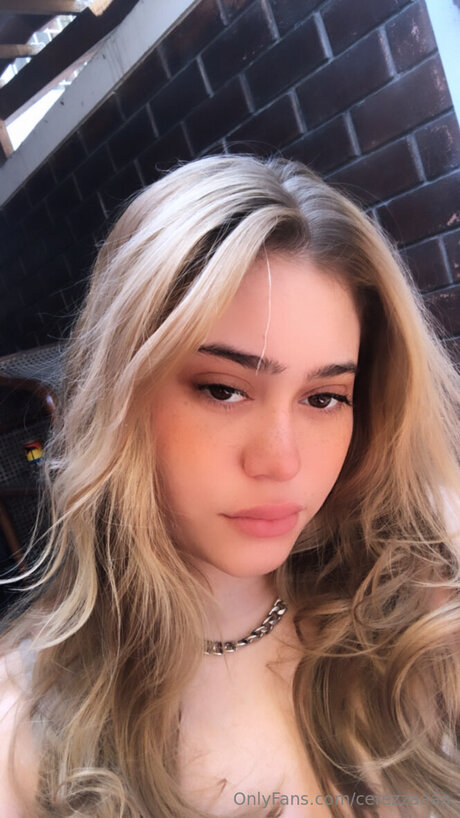 Cerezzaaaa nude on onlyfans