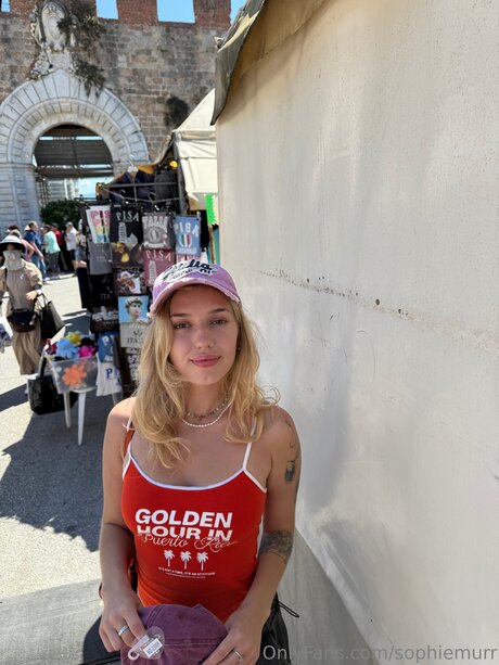 Sophiemurr onlyfans leaked.