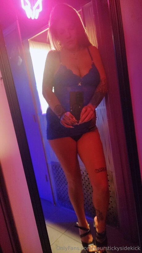 Yourstickysidekick onlyfans naked