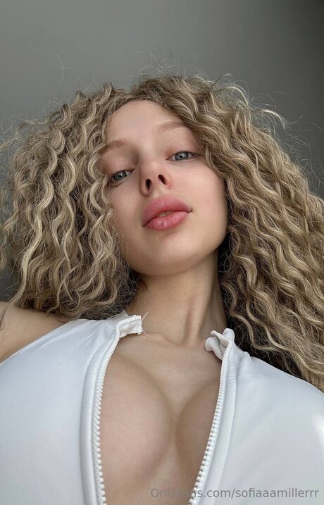 Sofiaaamillerrr onlyfans naked leaked