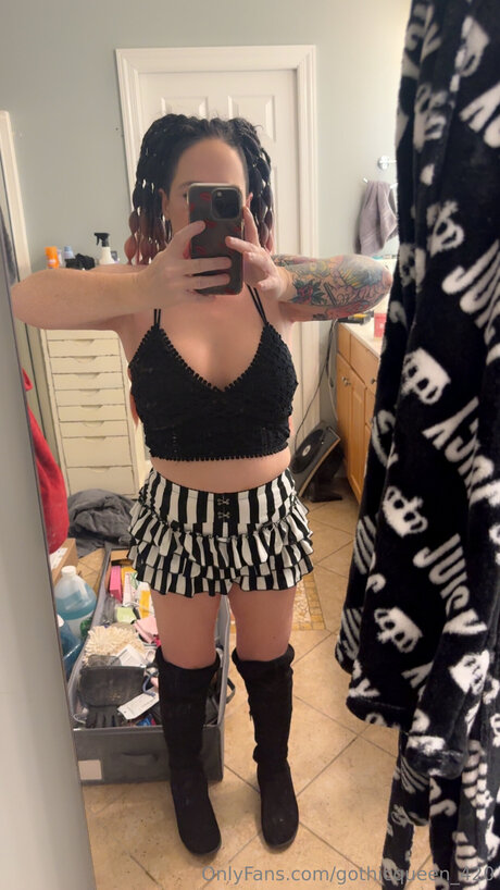 Gothicqueen 420 onlyfans leaked xxx