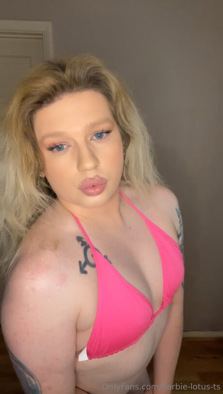 Barbie Lotus Ts onlyfans lesk
