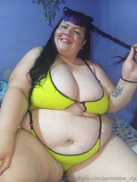Janiisbbw Vip nude onlyfans leak