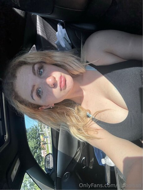 clothed onlyfans pretty photos