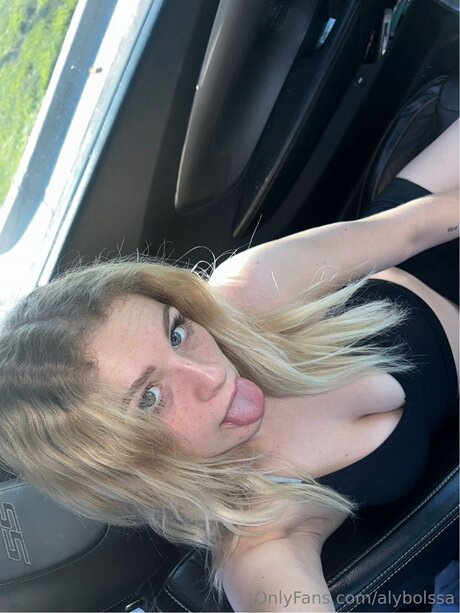 Alybolssa leaked nude onlyfans