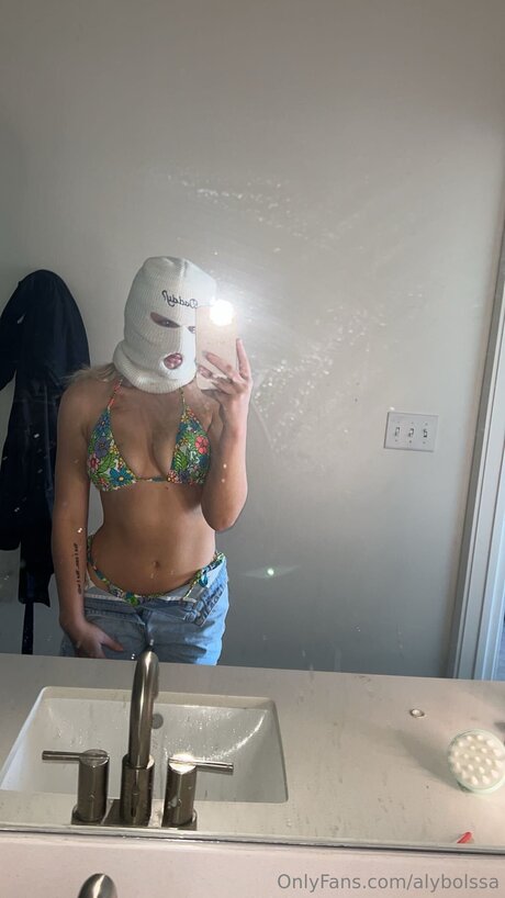 Alybolssa only fans nude leaks