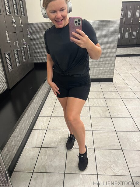 Hallienextdoor onlyfans leaked porn