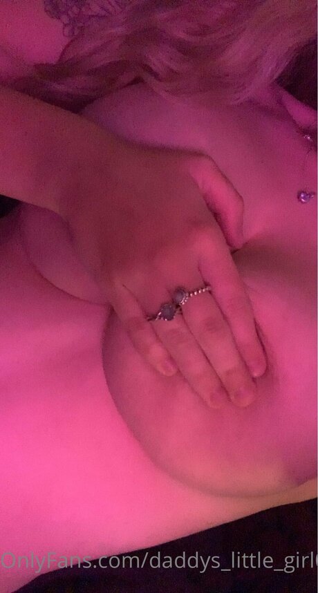 Daddys Little Girl0 onlyfans nudes leaks