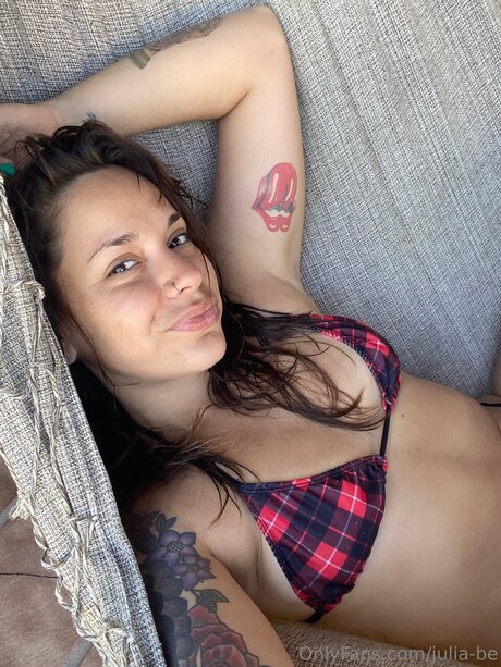 Julia Be leaked onlyfans pictures