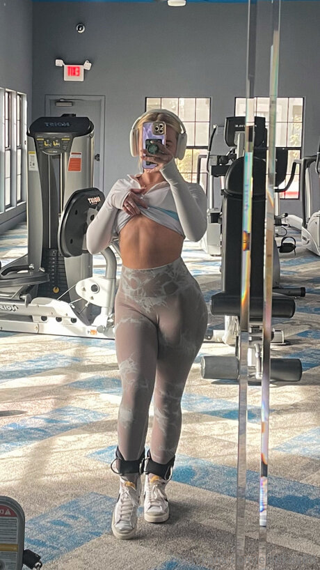 Xo Ellie leaked porn onlyfans