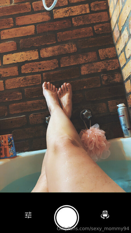 Sexy Mommy94 Profile image