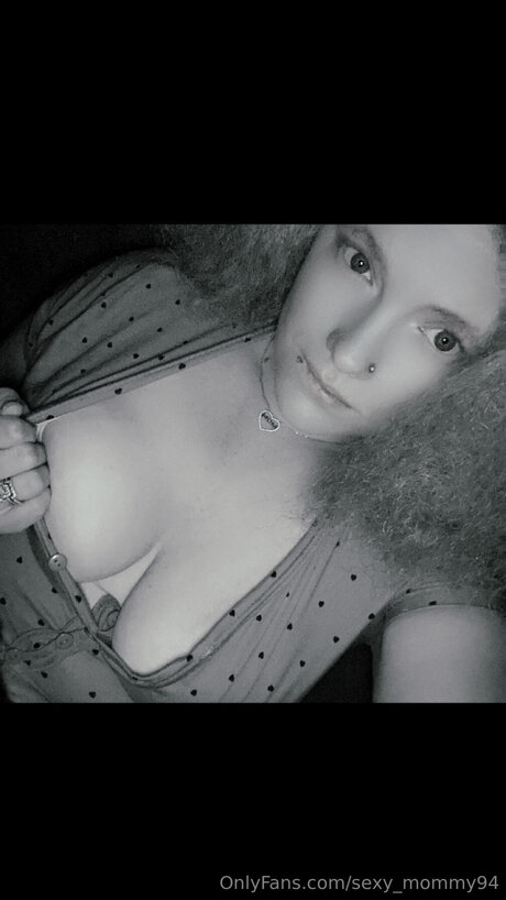 Sexy Mommy94 leaked only fans nudes