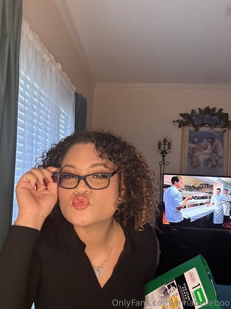 Annabellebooo naked on onlyfans