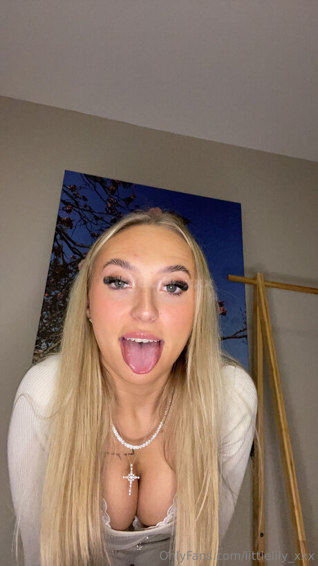 Littlelily Xxx onlyfans leak