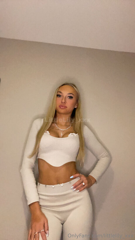 Littlelily Xxx onlyfans sex leak