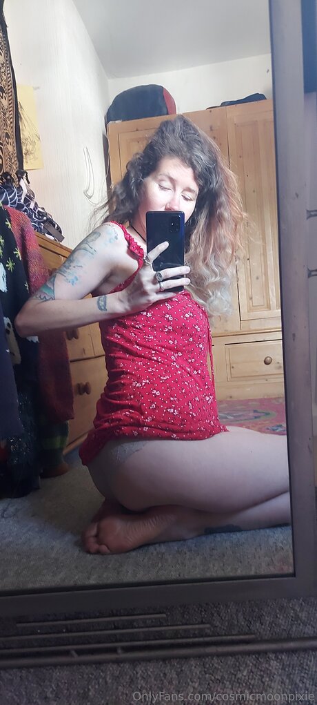 Cosmicmoonpixie nude onlyfans porn