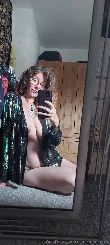 Cosmicmoonpixie onlyfans leak sex
