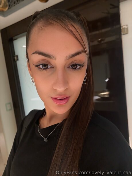 Lovely Valentinaa onlyfans sex