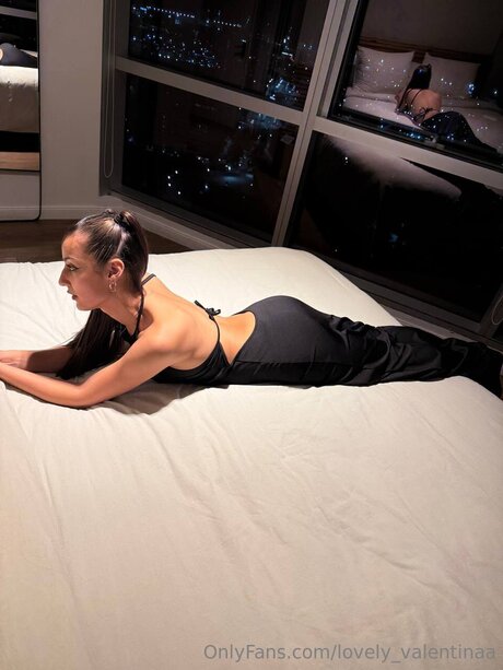 Lovely Valentinaa  snapshot