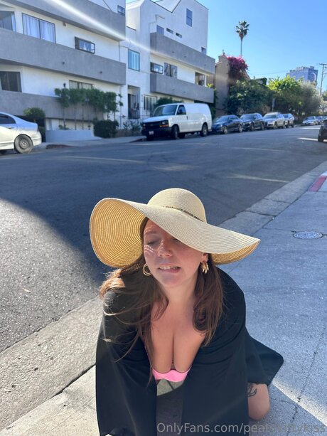 Peatykittykiss onlyfans nude photos