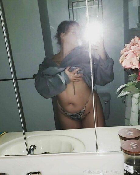 Big Booty 95 onlyfans leaked dirtyship