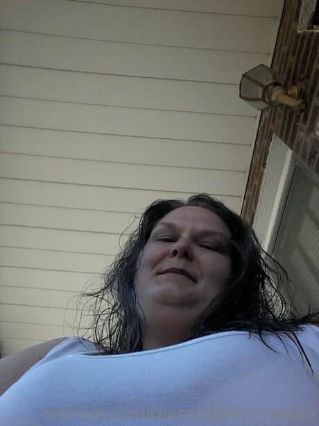 Greeneyedprincess86 nude onlyfans