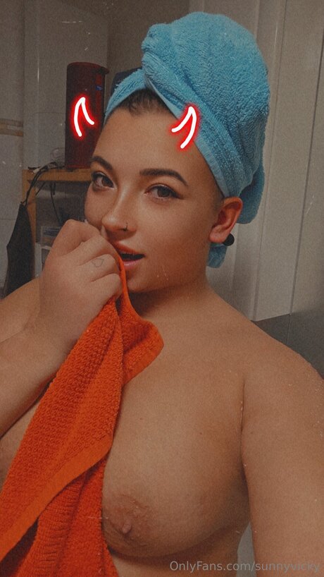 Sunnyvicky nude leaked onlyfans